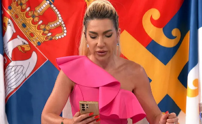 IZ STUDIJA OTIŠLA NA OČEVU SAHRANU Ovako je Jovana Jeremić jutros vodila emisiju, niko nije mogao ni da pretpostavi da se iza osmeha krije tuga! (FOTO)