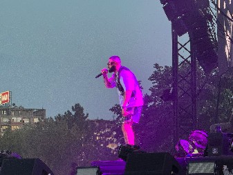 SAJFER OTVORIO MUSIC WEEK Publika na nogama! (VIDEO)