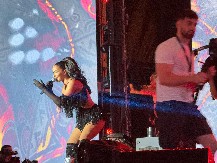 NASTUP KOJI JE ZATRESAO BEOGRAD! Teodora Džehverović u crnom kostimu raspametila publiku (FOTO/VIDEO)