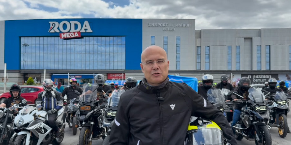 "SRBIJA ĆE POBEDITI I NA VIDOVDAN ĆE SE SVE VIDETI" Vučević sa bajkerima dolazi u Beograd (VIDEO)