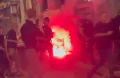 BLOKADERI KAMENUJU POLICIJU Incidenti u centru Beograda (VIDEO)