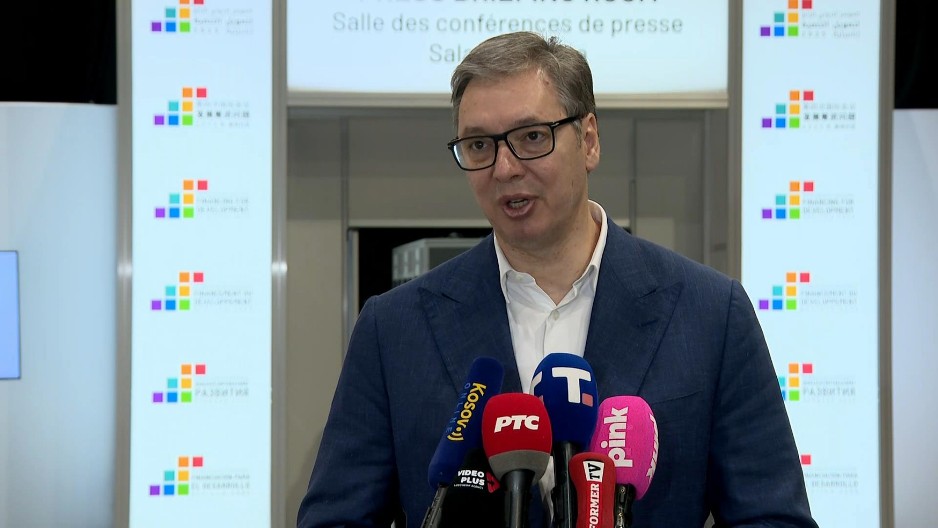 "ČEKA ME BILATERALNI SASTANAK SA MAKRONOM" Vučić iz Sevilje: Imao sam dug razgovor sa Ursulom fon der Lajen