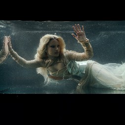 TOTALNA TRANSFORMACIJA BARBARE BOBAK RUŠI INTERNET! Od plavuše do vrelih kadrova u trikou, ljudi raspamećeni: "Mala je porasla"