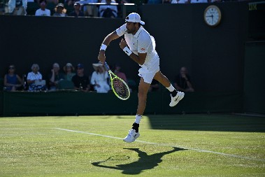 VIMBLDON OVAKO NEŠTO NE PAMTI Bivši finalista eliminisan u prvom kolu, izbacio ga anonimus