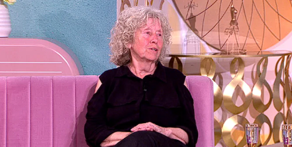 NAŠA PEVAČICA SE OPROSTILA OD EVE RAS Nastao haos na mrežama (FOTO)