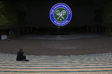 PRVOKLASNA SENZACIJA NA VIMBLDONU Ispao četvrti nosilac od 80. na svetu, London ne pamti ovakav šok