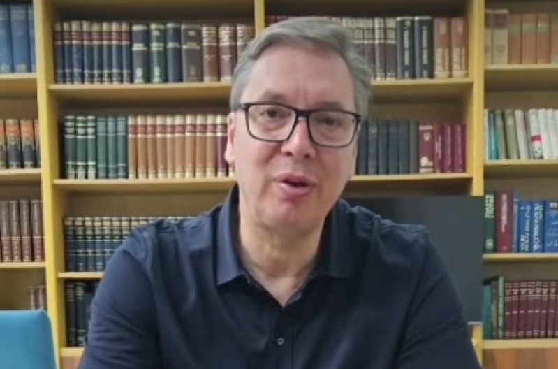 "PREKLINJEM VAS, OČINSKI VAS MOLIM..." Jaka poruka Vučića: Ne rušite Srbiju, ne možete da je pobedite! (VIDEO)