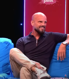 NIKAD VIĐENA FOTOGRAFIJA BOBANA RAJOVIĆA OD PRE 30 GODINA! Upoređuju ga sa svetskim facama, internet gori! (FOTO)