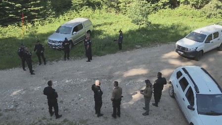 KRIJUMČARILI MIGRANATA PO CENI OD 200 DO 1.000 EVRA PO OSOBI Pala organizovana kriminalna grupa iz Srbije