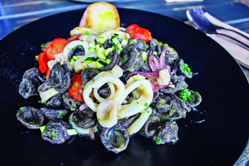 CRNE NJOKE Ručak koji će porodica obožavati, zasitan i preukusan, za sve svečane prilike