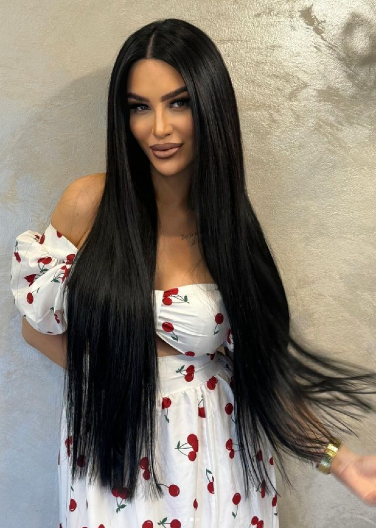 VERILA SE ALEKSANDRA NIKOLIĆ Pokazala prsten iz snova, čestitke ne prestaju da pristižu (FOTO)