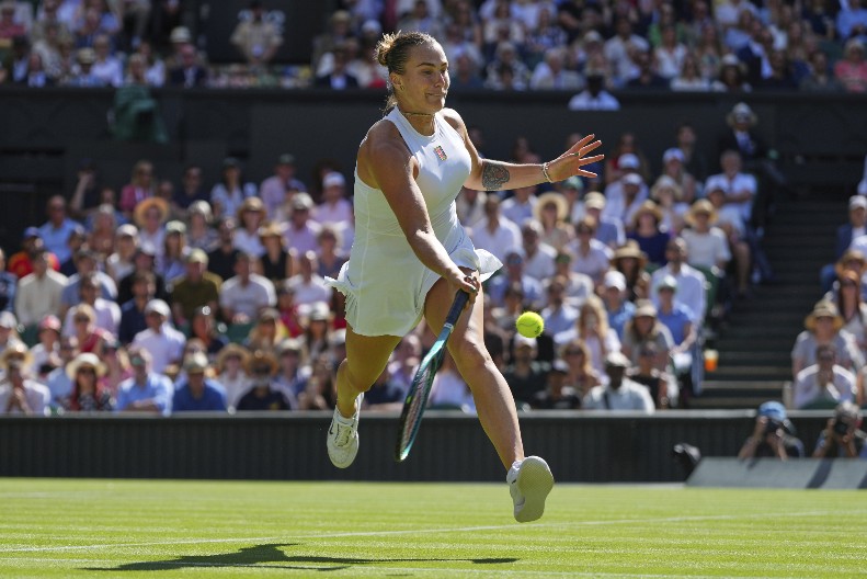BURNO NA VIMBLDONU Novinarka razbesnela Sabalenku, Beloruskinja joj odbrusila