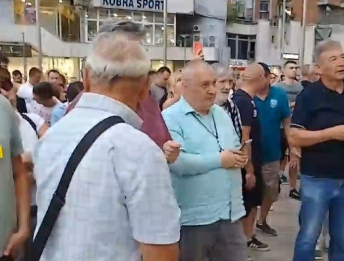 BLOKADERI OPET DIVLJAJU! Ibarska magistrala opet pod opsadom (FOTO)