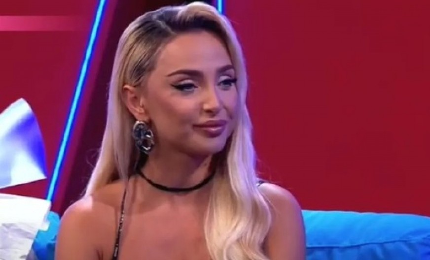 MAJA BEROVIĆ ZANEMELA U EMISIJI! Evo šta je Ognjen Amidžić uradio u programu uživo, pevačica nije ni mogla da nasluti (FOTO)