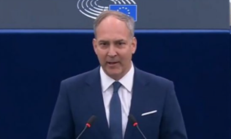 BARTULICA PUMPA, EVO ŠTA O SRBIMA KAŽE ONAJ KOME SU BLOKADERI TAPŠALI U BRISELU