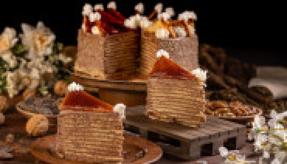 POSNA DOBOŠ TORTA Poslastica dostojna kraljevske trpeze, i dupla mera će biti malo!