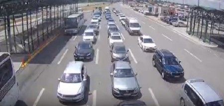 LUDILO NA GRANICI Zbog ogromnih gužvi Horgoš radi punom parom – ovi prelazi su spas