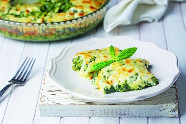 SPANAĆ MUSAKA SA MLEVENIM MESOM Rapsodija ukusa u svakom zalogaju, za savršen nedeljni ručak