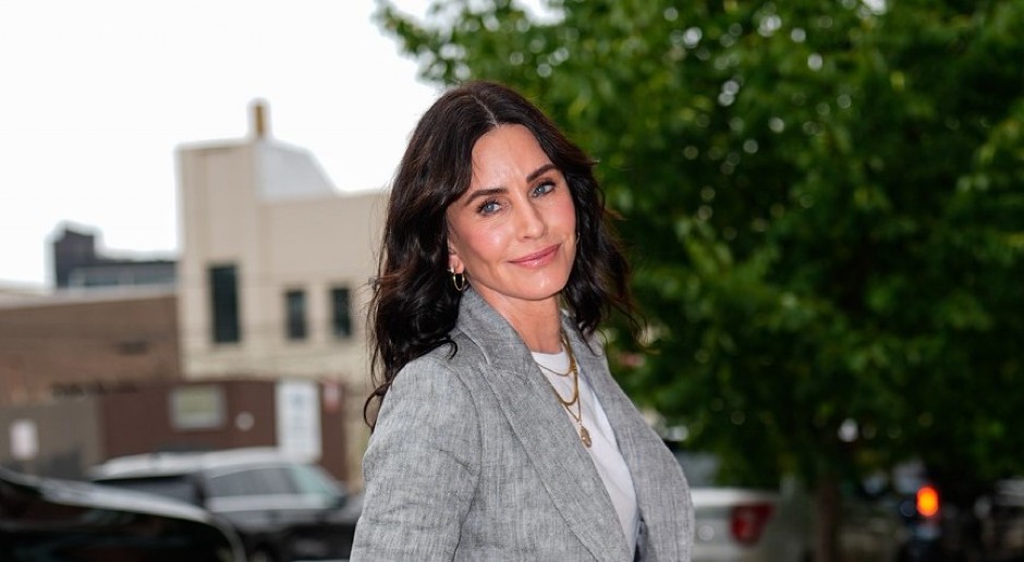 CRVENILO, PODOČNJACI, BORE Glumica skinula šminku i pokazala svoje pravo lice, jedva smo je prepoznali