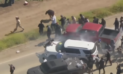 NOVA ODLUKA SUDIJE ĆE RAZBESNETI TRAMPA! Naređena hitna obustava hapšenja migranata na ulicama! (VIDEO)