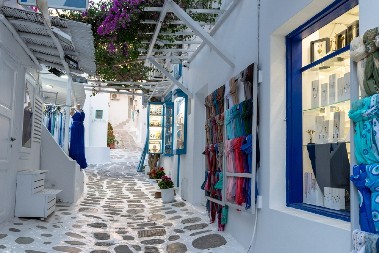 ZLOGLASNI RESTORAN U GRČKOJ OPET DERE MUŠTERIJE „Uzeli su nam 1.000 evra“