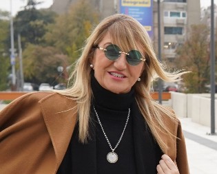 PREKO 30 GODINA ZAJEDNO, A NJEGA NIKO NE ZNA Ovo je muž Vesne Milanović, bavi se moćnim poslom, ali iz senke