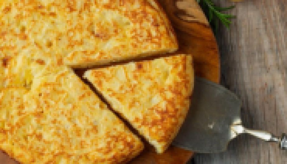 UŽIČKA PITA RAZLJEVUŠA BEZ KORA Sve se pomeša i peče, a pravi raj za nepca