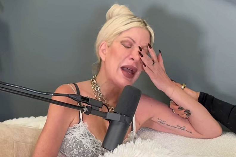 SPISKALA TATINE MILIONE, PA ZAVRŠILA U BUĐAVOJ PRIKOLICI SA PETORO DECE  Kako sada izgleda glumica čije se sudbine svi ježe?