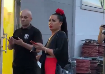 ZLATA PETROVIĆ STIGLA NA FINALE ELITE 8! U svečanoj haljini podržava sina Jovana Pejića: "Crveno, nek sluti na radost!"