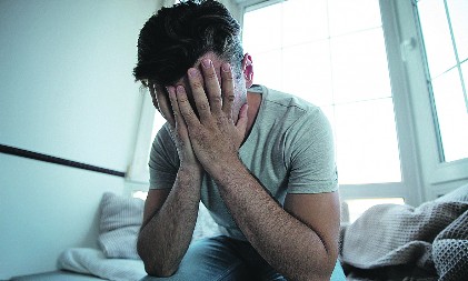 MLADIĆU UKRALI DRAGOCEN POKLON Nudi 5.000 evra nagradu za pronalazača