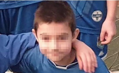 "USTIMA SAM IZVLAČIO SINU KRV IZ USTA I NOSA" Ne prolaze rane od pogibije malog Stefana (9) na Karaburmi