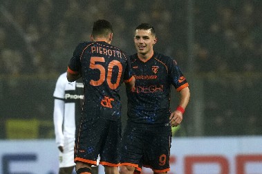 KO PLATI 25 MILIONA, MOŽE DA GA VODI Bivši napadač Zvezde postao "zlatna koka" u Italiji, čekaju se ponude Juventusa, Rome, Milana...