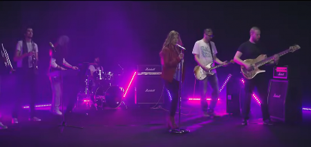 "KRALJICA NEKRETNINA" Ova pevačica je milione uložila u biznis, a sada zgrće ogroman novac!