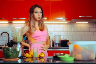 IZBACITE IH ŠTO PRE Ove 2 namirnice kvare zdravlje i povećavaju nadutost, bolje vam je bez njih