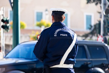 Srbi ignorišu važan saobraćajni znak u Grčkoj – zbog njega masovno ostaju bez tablica