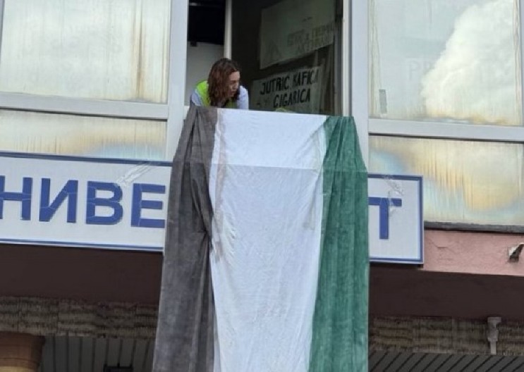 EVO ŠTA JE BLOKADERSKA POLITIKA: Nema više simbola Srbije, nego simboli Palestine!