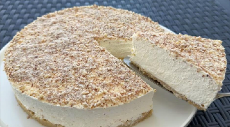 NAJBRŽA KEKS TORTA SA KREM SIROM Pravi se maltene sama, a polovina nestane dok trepnete