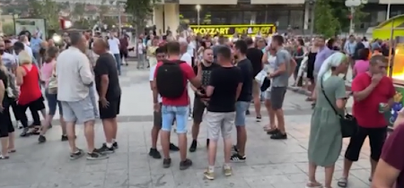 NENASILNE METODE BORBE I LAŽNO PREDSTAVLJANJE BLOKADERA