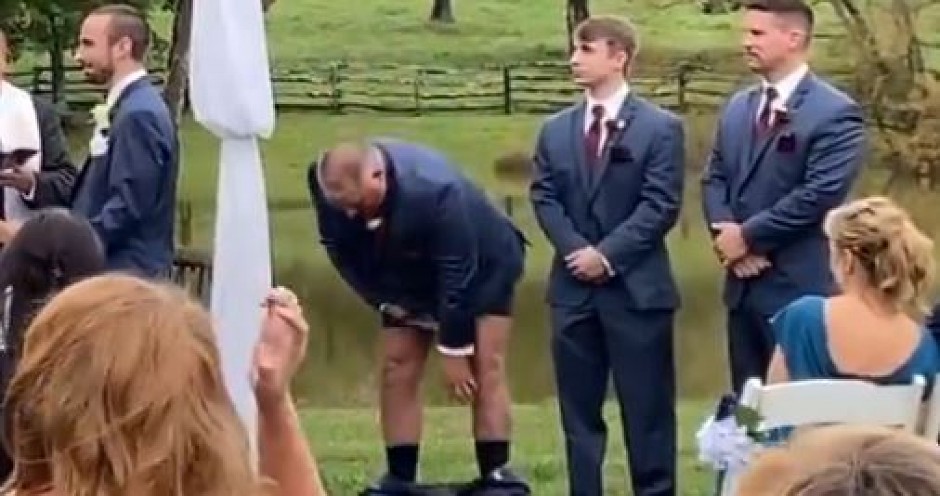 NEVIĐENA SRAMOTA NA SVADBI! Kum “pao” bez pantalona – gosti u histeriji, mlada u šoku