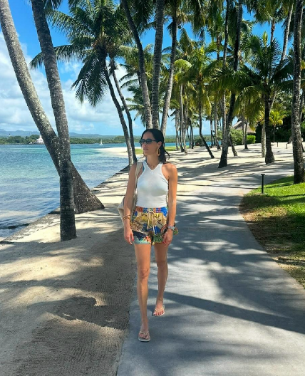 ANA IVANOVIĆ NE STARI ZAHVALJUJUĆI OVOM JELU Lice bez bora, telo bez viška – pravi se za 5 minuta