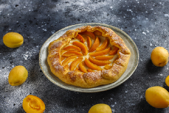 GALETA SA KAJSIJAMA I mirisom i ukusom budi nostalgiju na detinjstvo