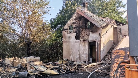 TRAGEDIJA KOD POŽAREVCA Prijavljen požar, vatrgasci tokom intervencije pronašli telo