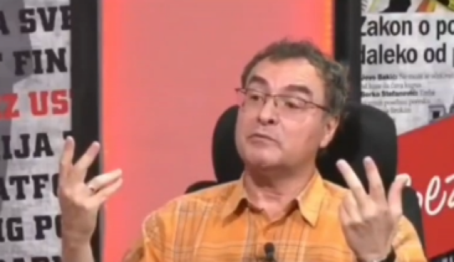 LICEMER! JOVO BAKIĆ PRETI I KUKA JER JE OBJAVLJENA NJEGOVA ADRESA Opozicioni novinar mu poručio: Što kmečite kad ste prvi počeli?