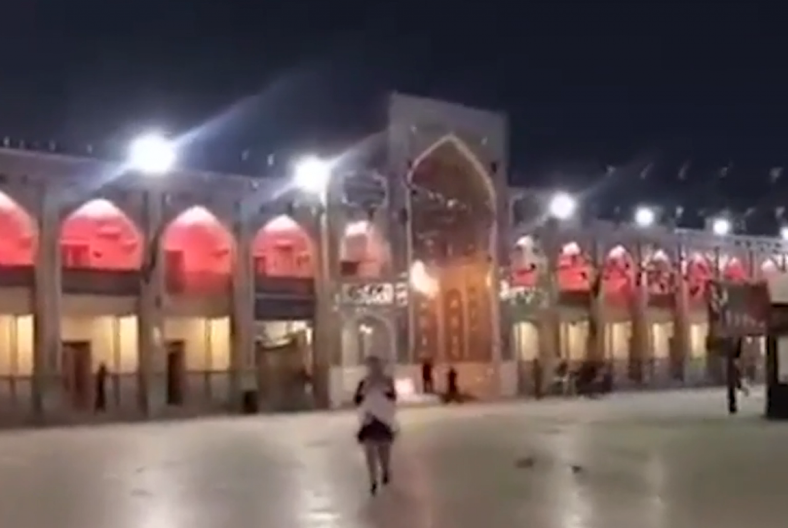 SKANDAL U DŽAMIJI Novcem vernika plaćali eskort devojke