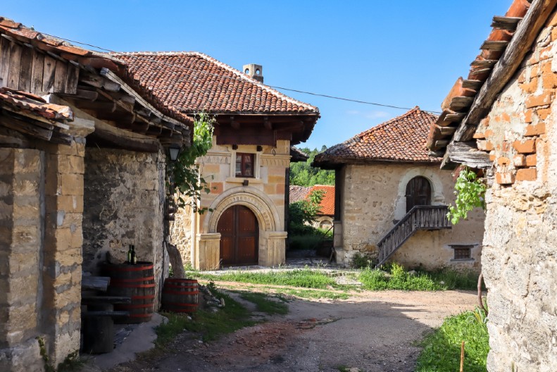 ČUDA SRBIJE Top 4 prelepa mesta po ceni od 1.000 dinara za noćenje