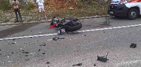 TEŠKA NESREĆA KOD ČAČKA Poginuo mladić (26), izgubio kontrolu nad motorom