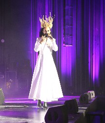 GOLOTINJA U OGLEDALU! Božo Vrećo pozirao u spavaćoj sobi, sve se vidi! (FOTO)