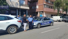 KURTIJEVA POLICIJA ISELJAVA SRPSKU PORODICU Isterali Janačkoviće iz stana koji su kupili pre 25 godina