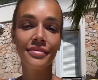 PROŠLA KROZ PAKAO! Evo šta se desilo Mariji Mikić, pokazala crvenilo usred odmori (FOTO)