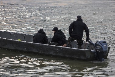 TRAGEDIJA KOD NOVOG BEČEJA Ušao u vodu, zaronio a sada se traga za njegovim telom